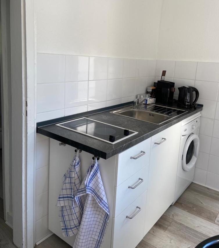Privates Appartment Ferienwohnung Im Einfamilienhaus ดุสเซลดอร์ฟ ภายนอก รูปภาพ